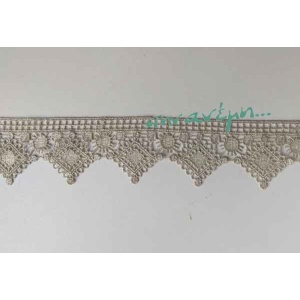 Τρέσα κεντήματος (braid embroidery) Τρίγωνη δαντέλα – Jb 12